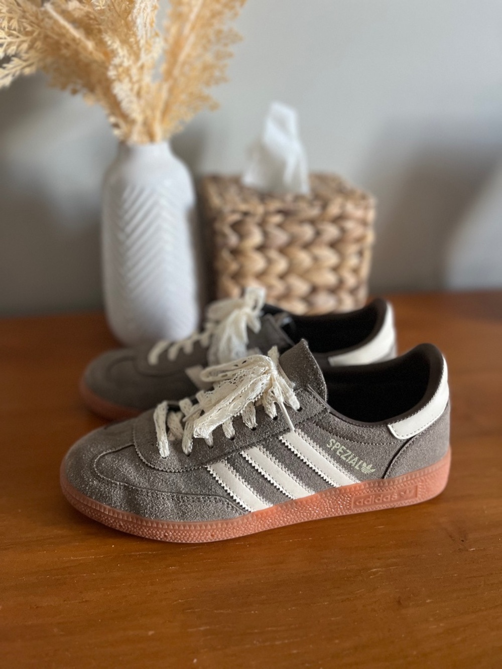 Womens Adidas Spezial